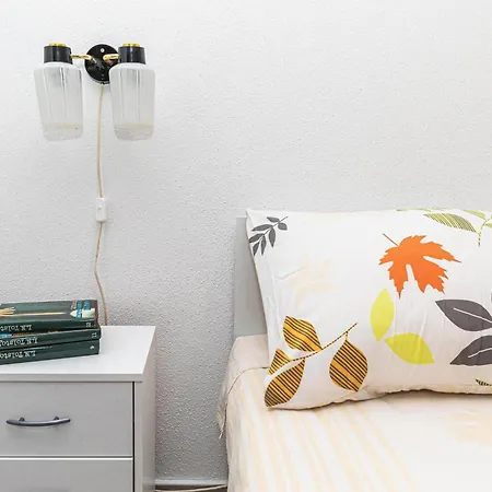 شقة 2 Bedroom Cozy In *