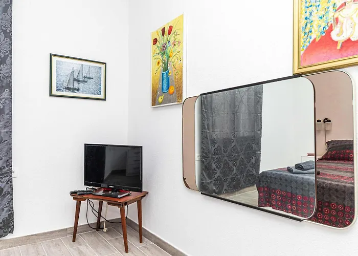 Apartament 2 Bedroom Cozy In Trogir