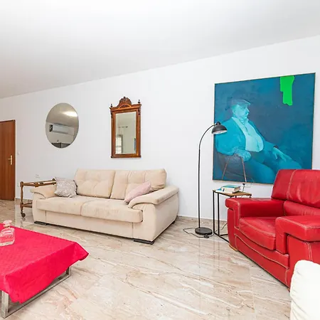 Apartman 2 Bedroom Cozy In